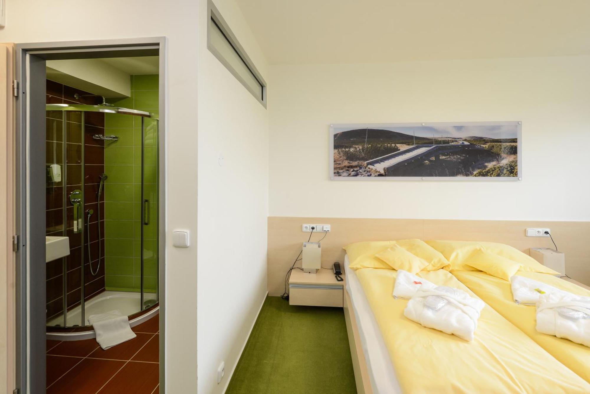 Horsky Hotel Friesovy Boudy Strážné Habitación foto